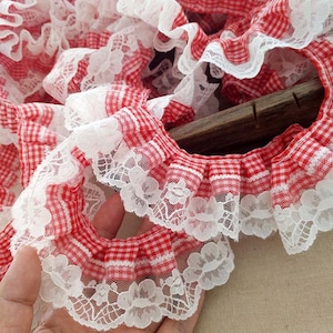 Red and white plaid pleated lace lace handmade DIY Lolita clothing, pleated skirt lace trim