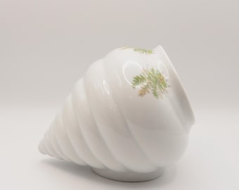 Vintage ceramic storage container, shell/snail shell