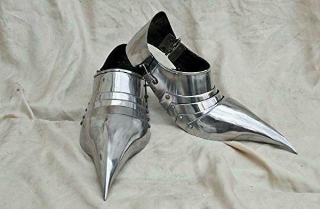 crusader shoes