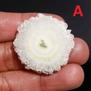 Cabochão de quartzo solar branco natural / Quartzo solar em formatos e tamanhos variados - Lote de pedras preciosas de quartzo solar no atacado
