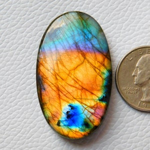 Cabochon di labradorite viola multistrato molto raro! Pietra preziosa di labradorite viola! Gioielli in argento di labradorite appariscente per anello e ciondolo