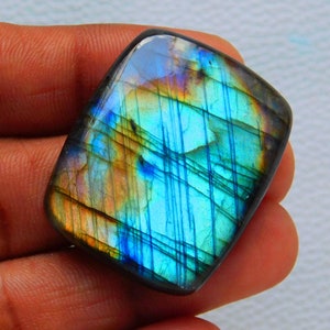 Cabochon di labradorite naturale multi viola a forma di rettangolo per la creazione di gioielli, regalo di guarigione con pietra preziosa di labradorite avvolta in filo per la moglie