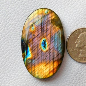 Collezione molto rara Multi Purple Labradorite Cabochon 34X38X7 MM Grande forma ovale Cabochon con fodera a quadri Design Cabochon per gioielli in argento