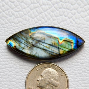 Cabochon de labradorite multicolore unique en son genre ! Pierre précieuse en forme de marquise de labradorite ! Labradorite noire ! Bijoux en argent Bague pendentif cab