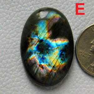 Espectrolita! Cabochão de labradorita roxa! Multi Bruto! Promoção! Significado! AAA! Qualidade! Pedra preciosa preta! Pedra! Cristal de labradorita azul