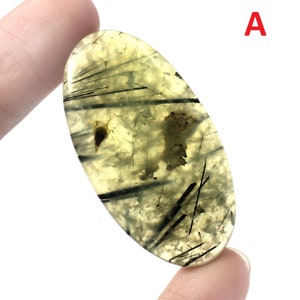 Cabochon di prehnite naturale! Pietra preziosa di prehnite verde! Significato spirituale! Benefici grezzi di cristallo curativo Cabochon! Proprietà! Pendente