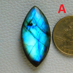 Pedra preciosa de labradorita azul, contas de labradorita azul brilhante para atacado, cristais polidos à mão em vários formatos, cabochão de labradorita para joias