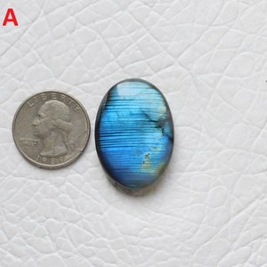 Cabochão de labradorita azul natural em formato oval!! Pedra preciosa oval de labradorita azul de qualidade AAA para fazer joias chamativas
