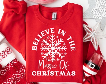 Believe In The Magic Svg, Christmas Png, Festive Quote Svg Vintage, Retro Holiday Spirit Svg Xmas Believe Clipart Cut Cricut Sublimation PNG