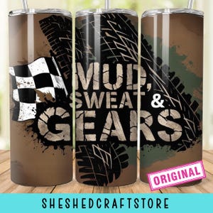 Envoltura para vaso con huellas de neumáticos, envoltura PNG con bandera a cuadros, impresión para vaso de carreras, diseño de sublimación para vaso de carreras, textura desgastada de huellas de neumáticos de tierra