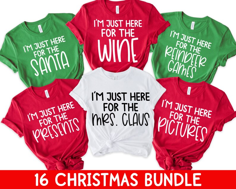 Peut inclure: Six t-shirts rouges, vertes et blanches sur le th&egrave;me de No&euml;l. Chaque t-shirt porte une inscription diff&eacute;rente, notamment "Je suis juste l&agrave; pour le vin", "Je suis juste l&agrave; pour le P&egrave;re No&euml;l", "Je suis juste l&agrave; pour les jeux de rennes", "Je suis juste l&agrave; pour les cadeaux", "Je suis juste l&agrave; pour Mme Claus", et "Je suis juste l&agrave; pour les photos".