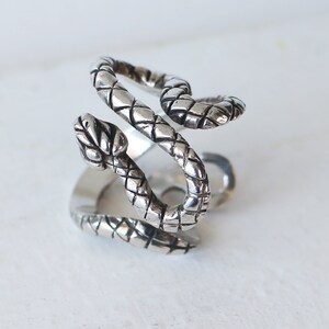Snake ring, Animal ring, Serpent ring, Silver snake ring, Adjustable snake silver ring, Goth snake jewelry, unisex open ring, kundalini ring