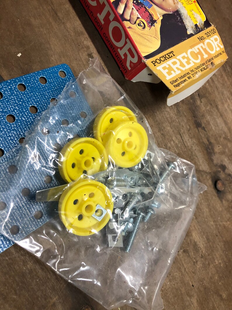 pocket erector set