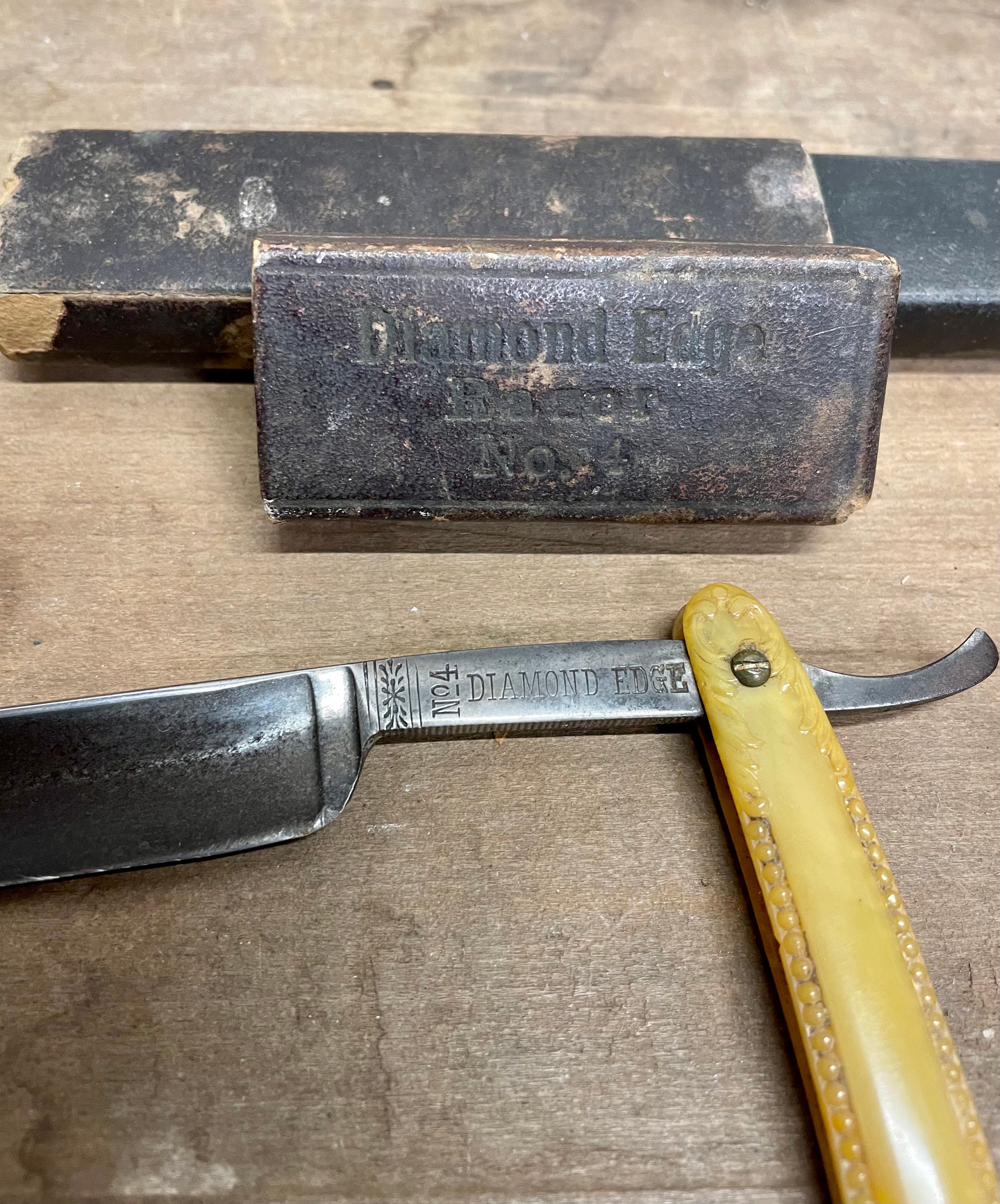 Diamond Razors Edge For Women