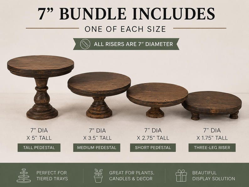 Puede incluir: Un conjunto de cuatro soportes de madera marr&oacute;n oscuro, cada uno con un di&aacute;metro de 17,78 cm. El set incluye un pedestal de 12,7 cm de alto, uno de 8,89 cm, uno de 6,99 cm y un soporte de tres patas de 4,45 cm, todos con veta de madera natural.