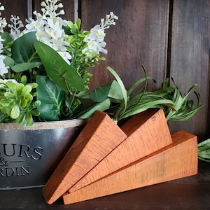 Primitive Wooden Carrots | Rustic Easter Decor | Farmhouse Kitchen Decor | Folk Carrot | Country Kitchen | Easter | Spring Table | Spring