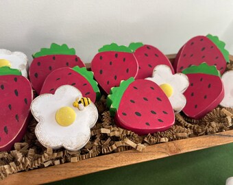 STRAWBERRIES, BLOSSOMS, and BEES | Vintage Sign | Primitive
