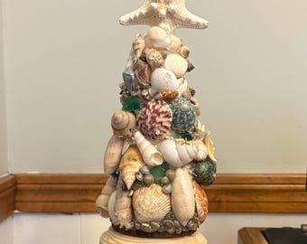 FLORIDA SHELL Tree | Holiday Ocean Decor | Christmas Beach Decor | Shelf Sitter | Mantle Decoration | Starfish l 9&quot;