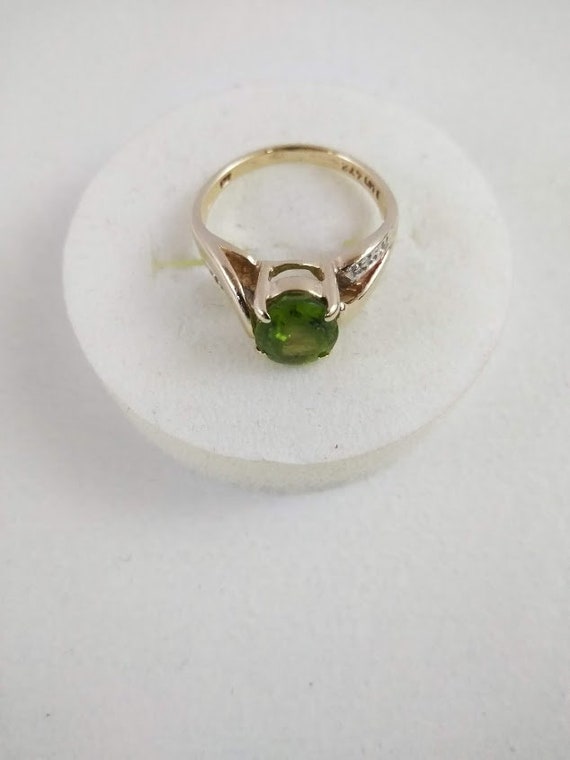 10k Gold Diamond & Peridot Ring  Size 6  Solid 10… - image 6