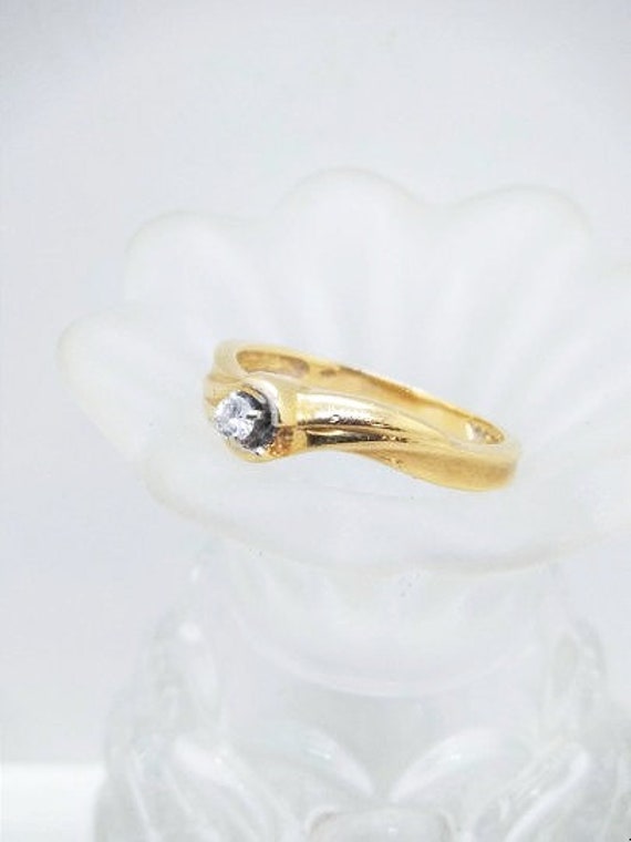 14k Gold Vintage Solitaire Diamond Ring  Size 7  … - image 3