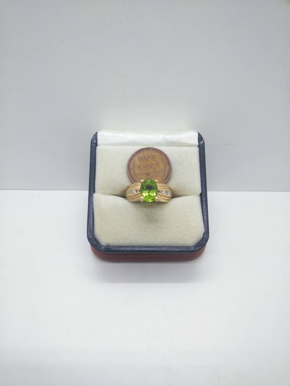 14k Gold Diamond & Peridot Ring  Size 5.5  Solid … - image 5