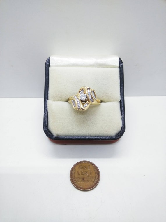 14k Gold Vintage Diamond Engagement Ring  Size 8.… - image 4