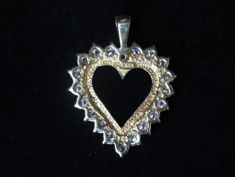 OPEN HEART NECKLACE