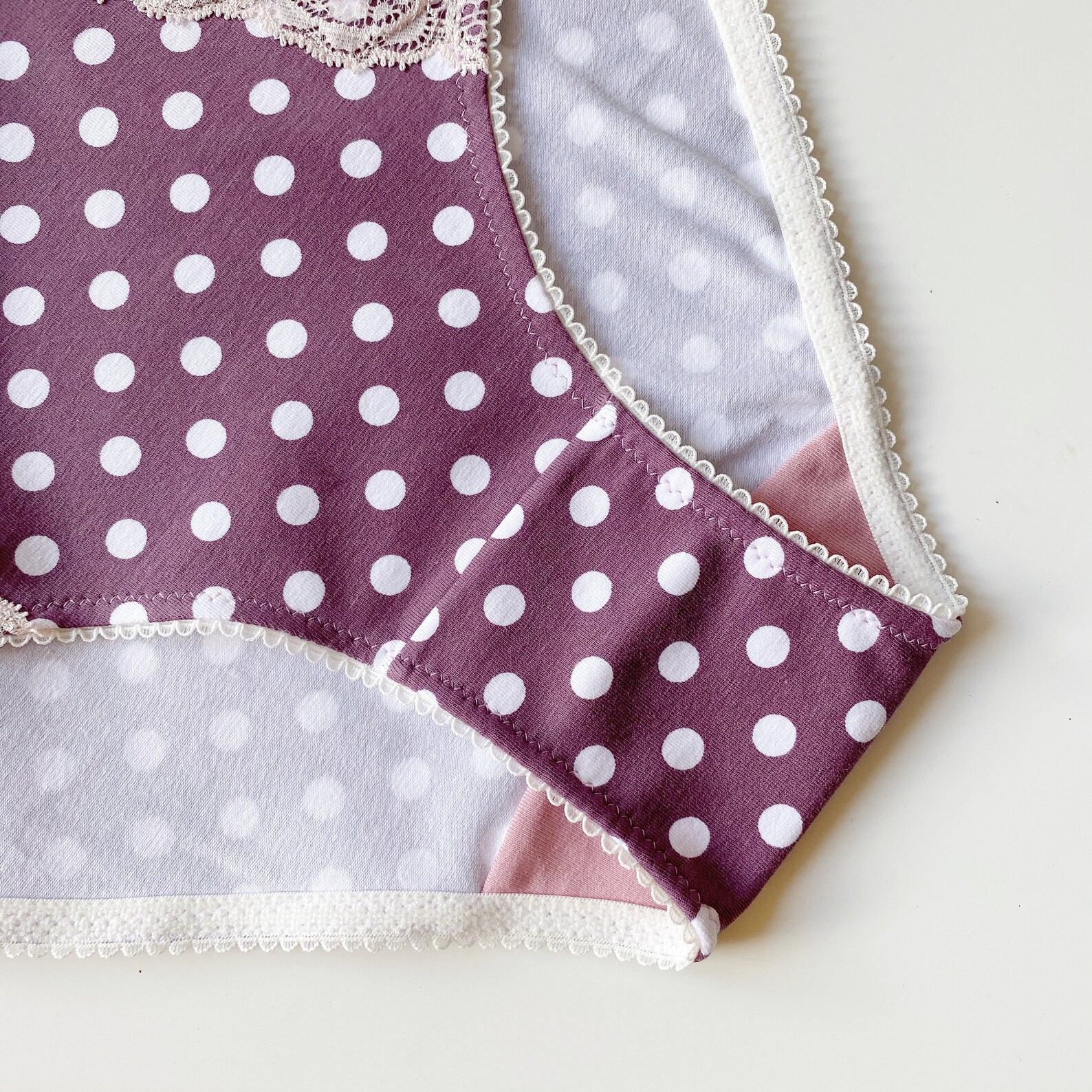 Highwaisted Hipster Style Panties With Polka Dots for the Women