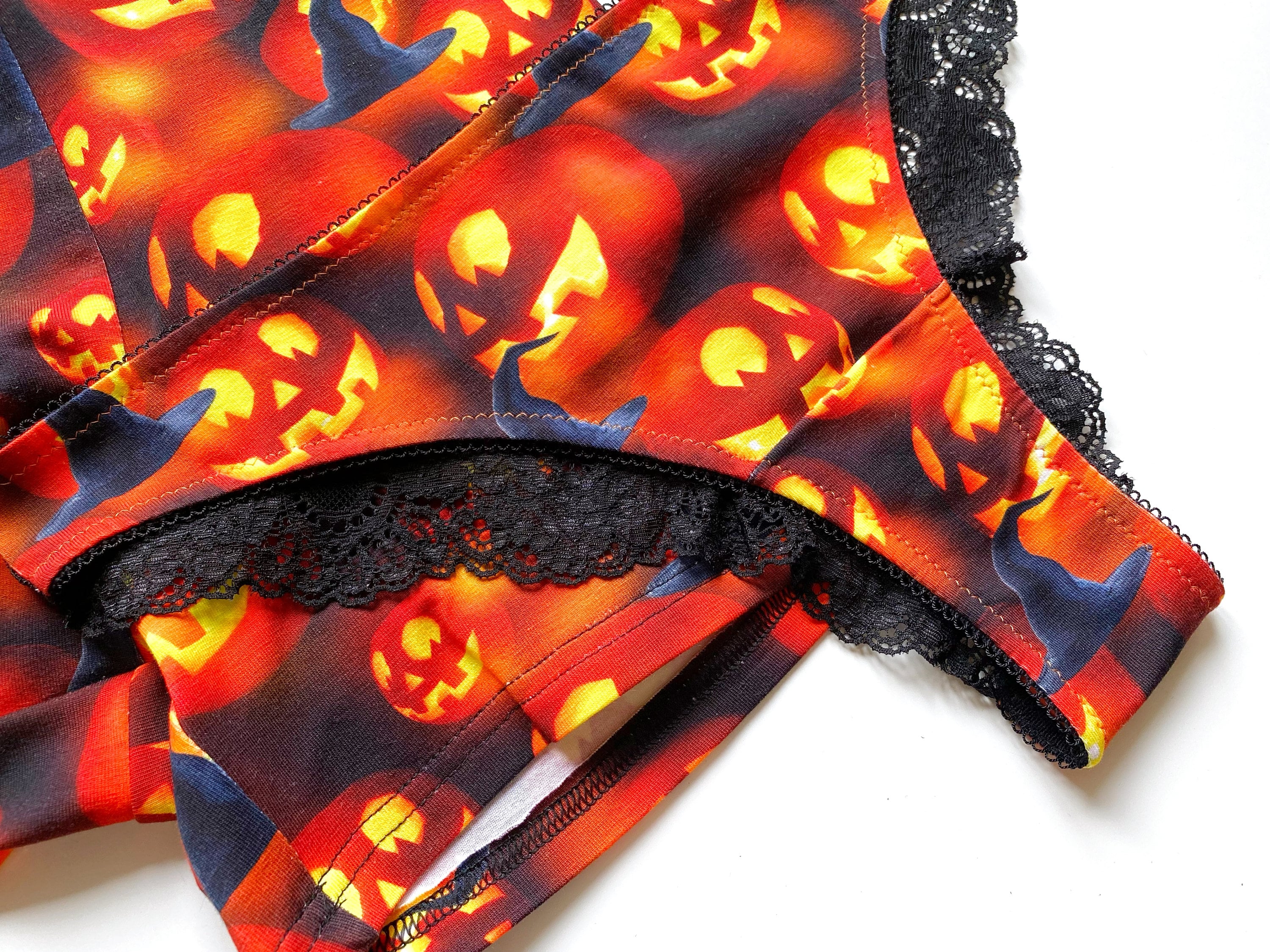 Halloween Matching Underwear for Couple, Funny Couple Briefs With Pumpkin  Print, Sexy Cotton Underwear for Him and Her, Halloween Party Item -   Finland