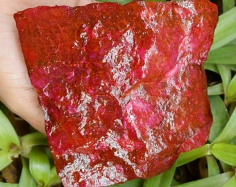 Ruby Earth Mined Healing 6100 Ct zertifizierte natürliche ungeschnittene Form südafrikanischer roter Rubin roher Chunk-Edelstein Neujahrsangebot !! IN