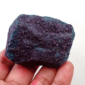 High-Quality Offer 457.25 Carat Certified Natural Colombian Green Emerald Raw Chunk Uncut Raw 57x42x32 mm Rough Shape Healing Power SKM