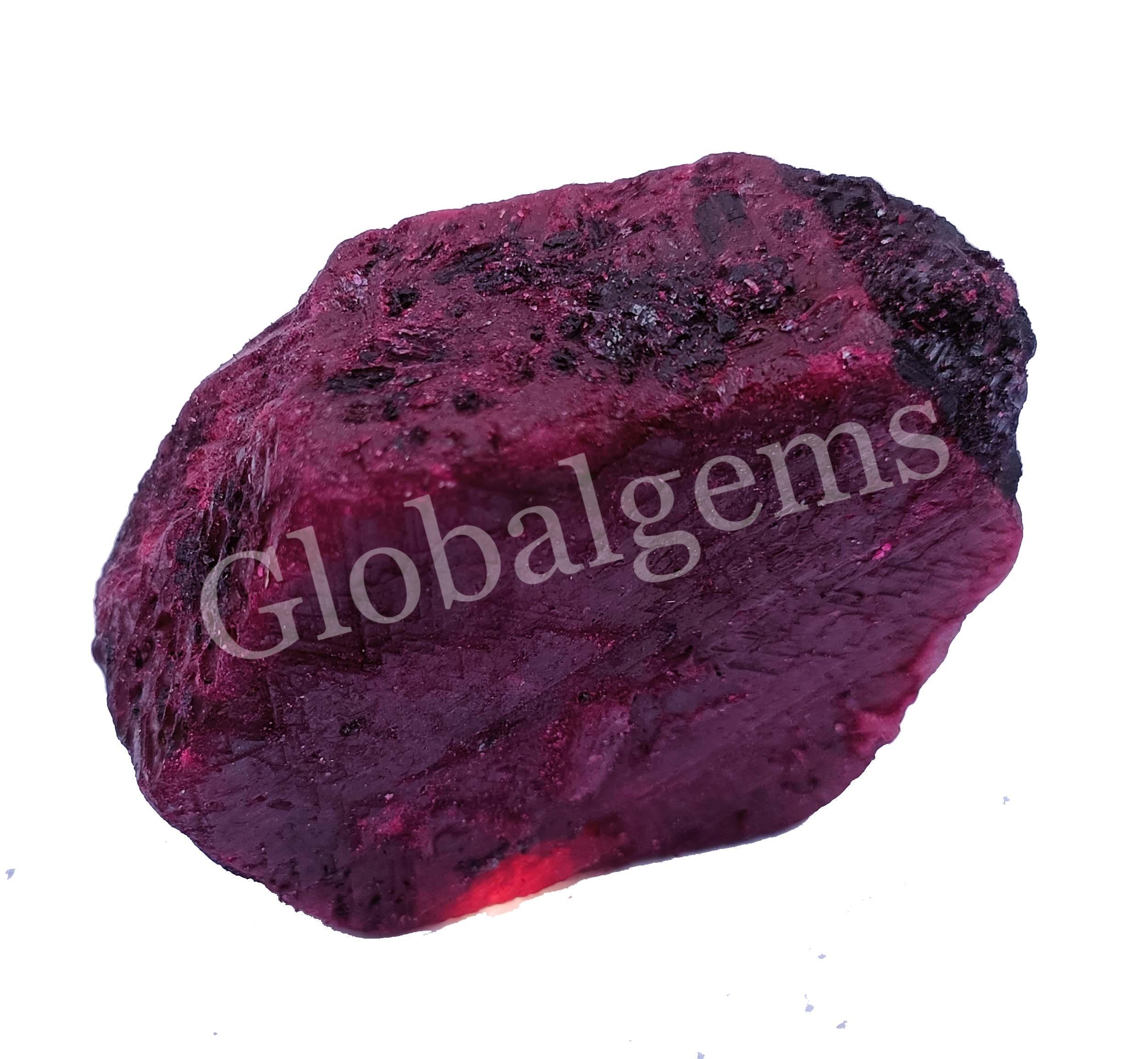 Red Ruby 716.45 Carat Gemstone Natural Rough Gemstone African Ruby