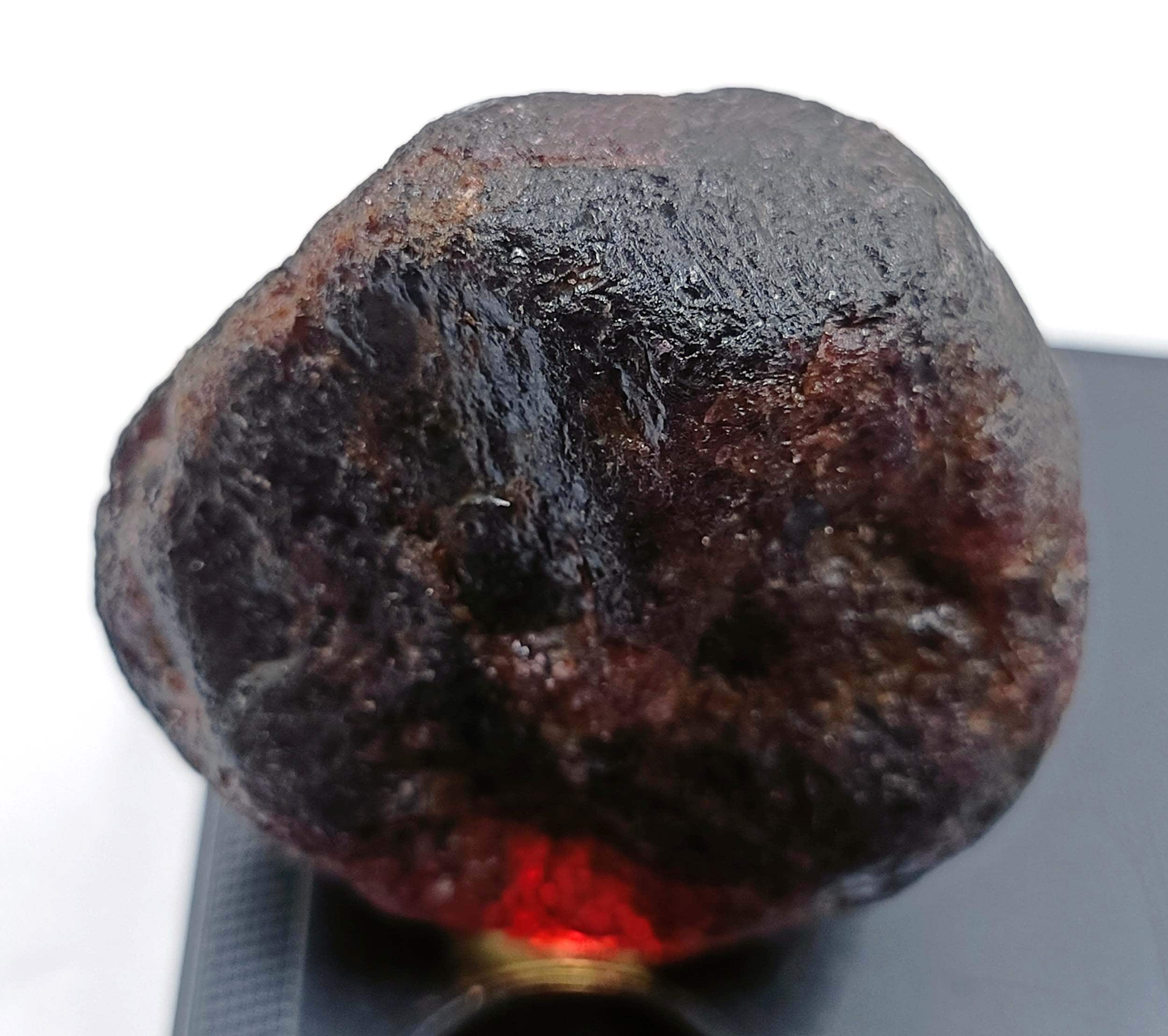 Red Alexandrite 700.00 Ct Certified Natural Loose Gemstone Uncut