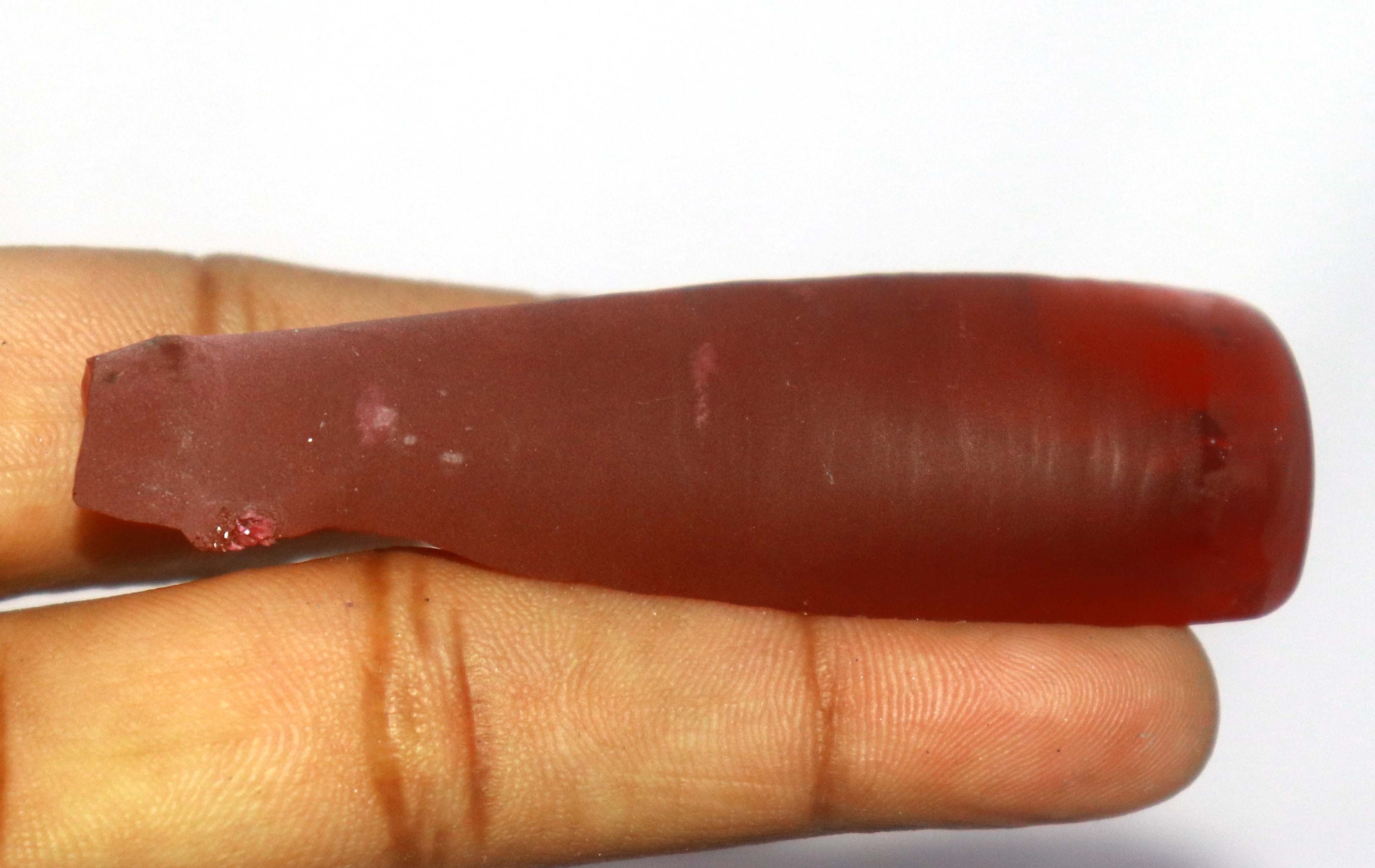 ルビー 本物の未処理/未加熱 ビルマ産レッドルビー 263カラット 100