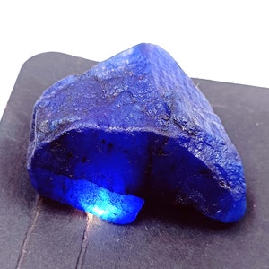 Sapphire Hurry Up Now Natural Certified African Blue Sapphire Raw Chunk Uncut 282.05 Ct Loose Gemstone Raw 51x41x21 mm Awesome Offer GRS