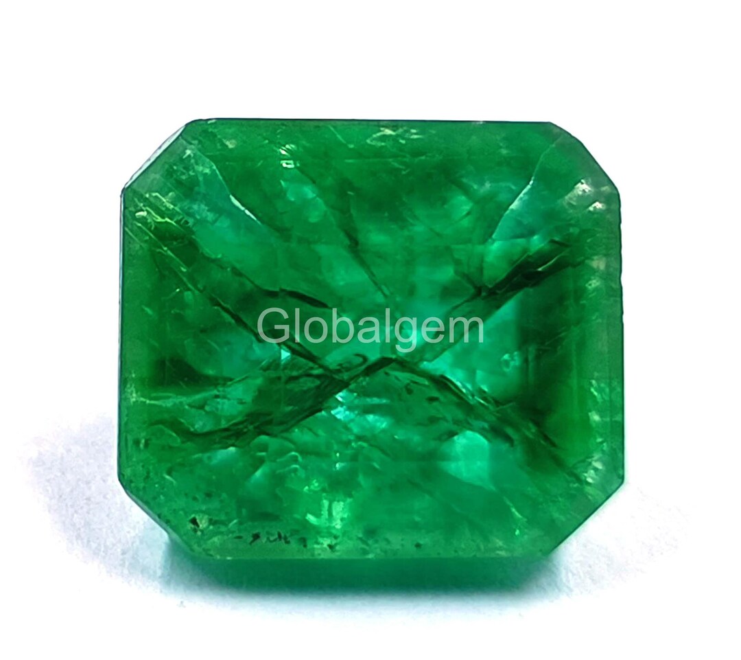 グリーンスモールエメラルド天然石 9カラット ファセットエメラルド