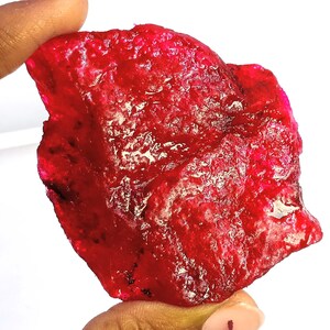 Naturalny czerwony rubin surowy 233,00 ct Certyfikowany kamień szlachetny EGL 6AND