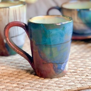 Veelkleurige kunstmok | Metaalaccenten en abstracte kunst | Cappuccino-/koffie-/theekopjes | Vaatwasmachine: magnetronbestendig