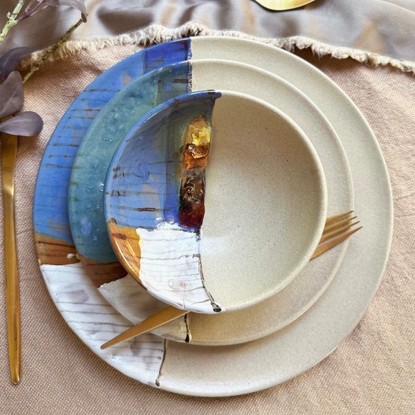 Beige Teller & Schüsseln Dinner-Sets | mit abstrakter Kunst und metallischem Streifen | Künstlerische Handgefertigte Geschirr-Sets für 6,8,2,4,10,12 Personen
