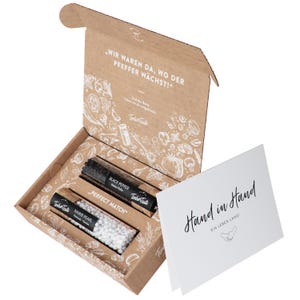 Salz und Pfeffer Hochzeitsgeschenk-Set inkl. Grußkarte und Eheweisheiten aus der ganzen Welt, Geschenk Set für Brautpaare