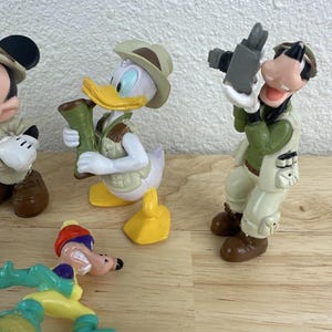Disney Mickey Mouse Safari / Duck Tales PVC Figure Mixed Lot Darkwing Animal image 3