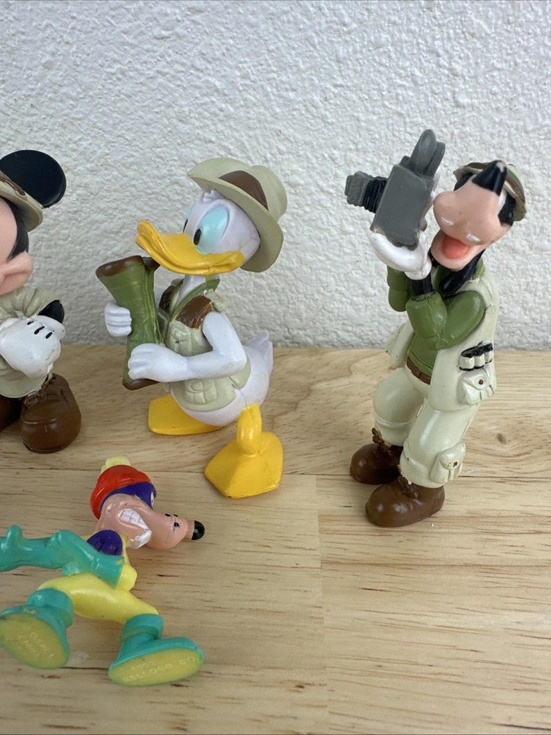 Disney Mickey Mouse Safari / Duck Tales PVC Figure Mixed Lot Darkwing Animal image 3