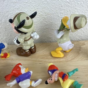 Disney Mickey Mouse Safari / Duck Tales PVC Figure Mixed Lot Darkwing Animal image 8