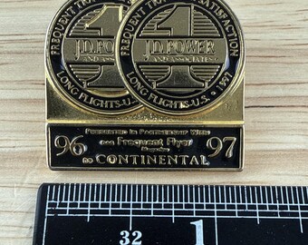 Continental Airlines JD Power Award Lapel Pin / Long Haul Flights 1996 1997