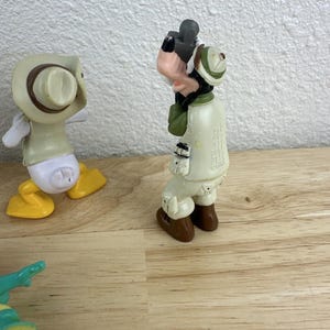 Disney Mickey Mouse Safari / Duck Tales PVC Figure Mixed Lot Darkwing Animal image 9