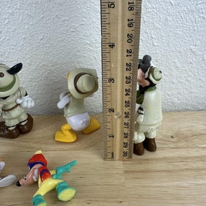 Disney Mickey Mouse Safari / Duck Tales PVC Figure Mixed Lot Darkwing Animal image 10