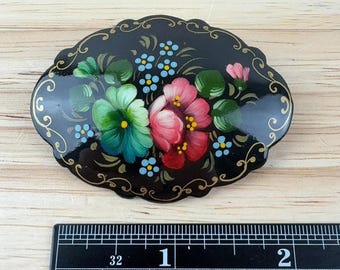 Russian Lacquer Brooch Pin Black Hand Painted Floral Bouquet Scalloped Oval 2in