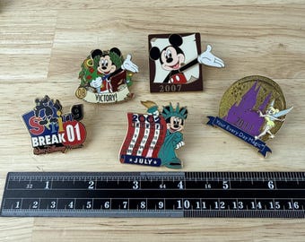 5 Walt Disney World Trading Pin Lot Mickey Mouse Tinkerbell Spring Break Victory