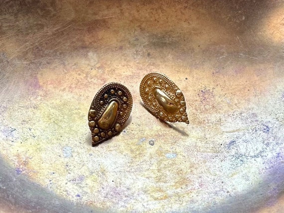 Vintage Golden Ornate Earrings