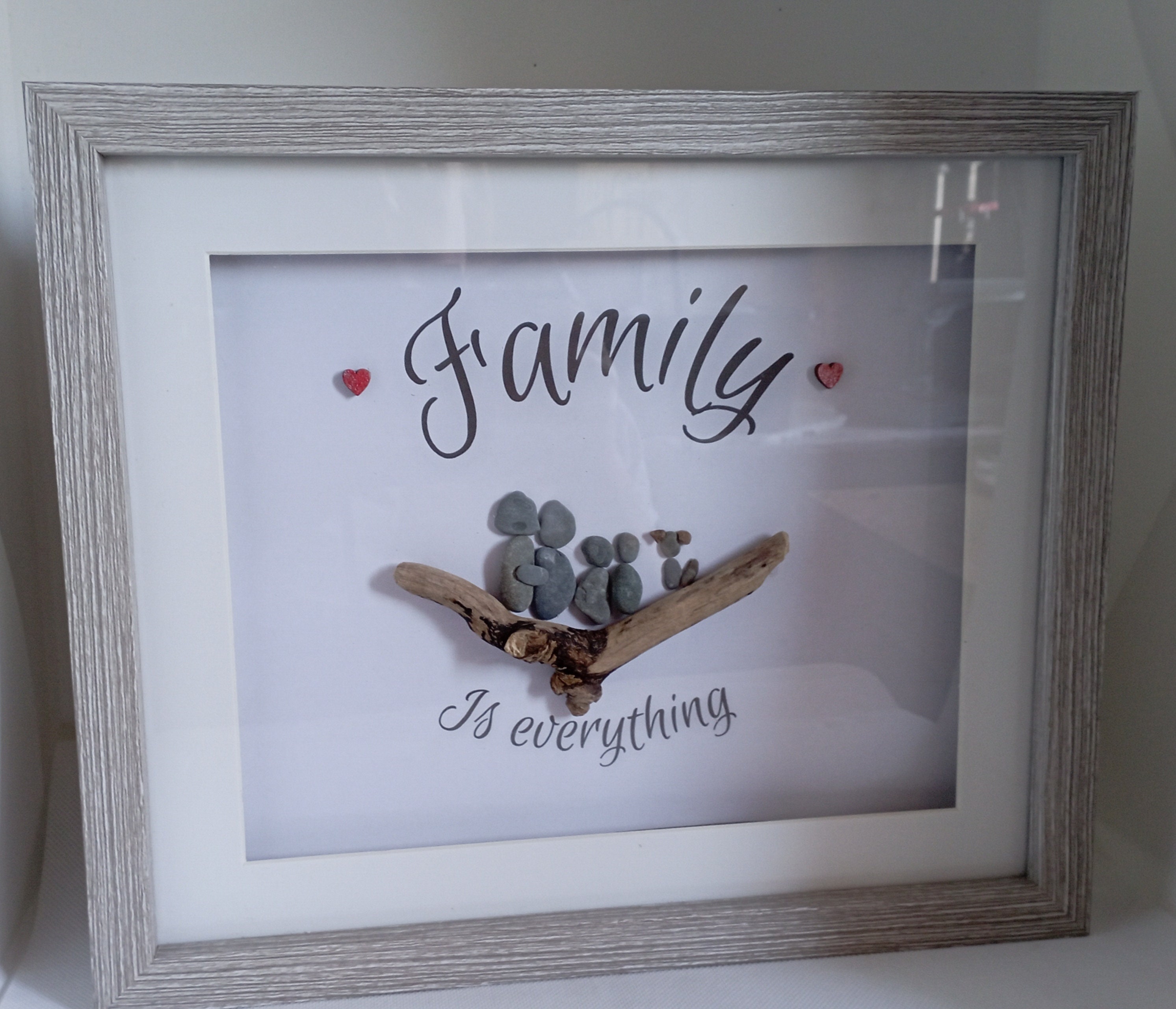 Family is everything pebble art frame, woodlandtimes